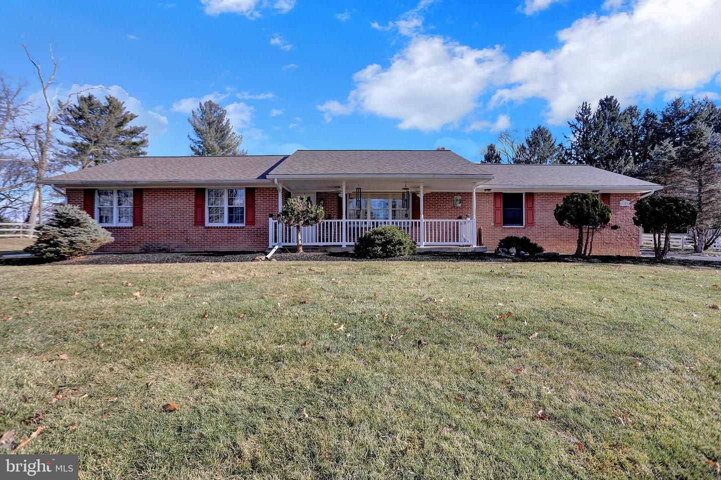1209 Woodland Court, Hampstead