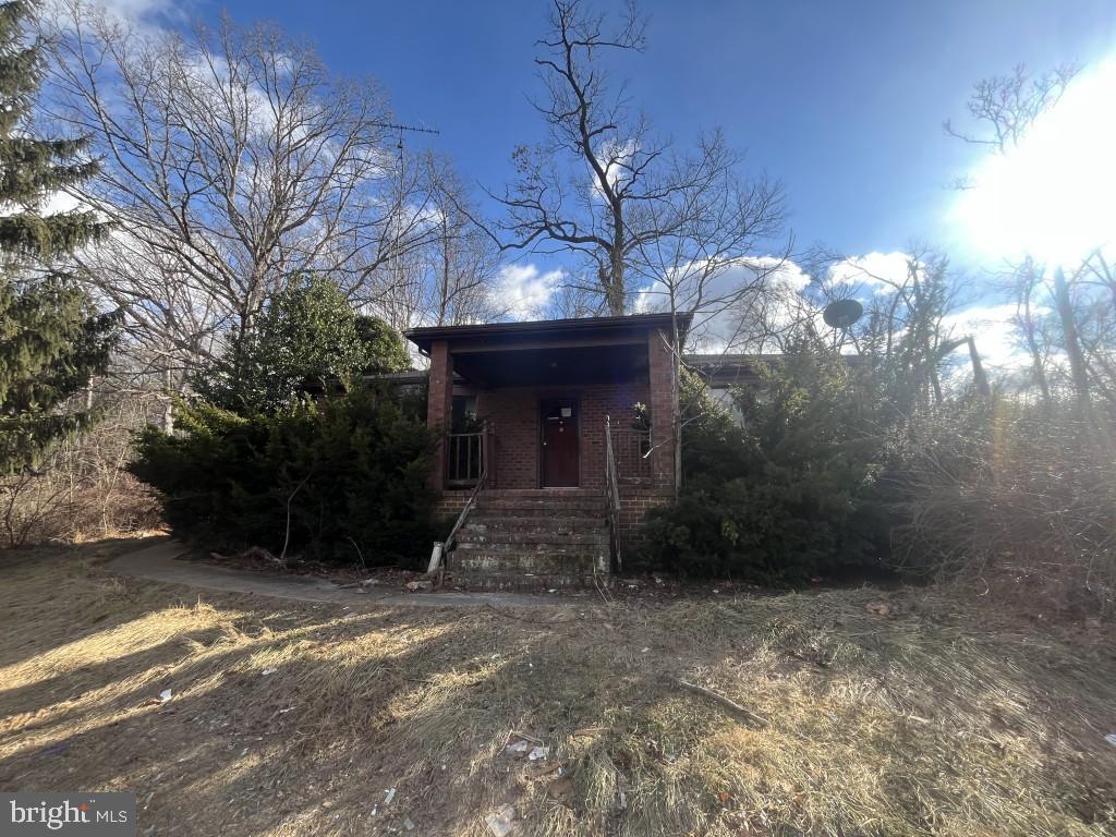 35 Houck Road, Westminster