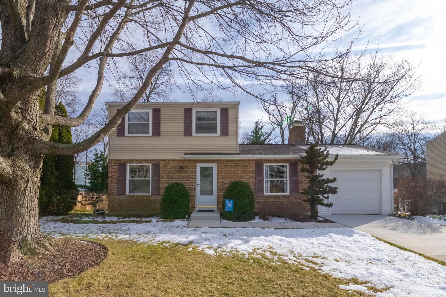 4367 Sycamore Drive, Hampstead