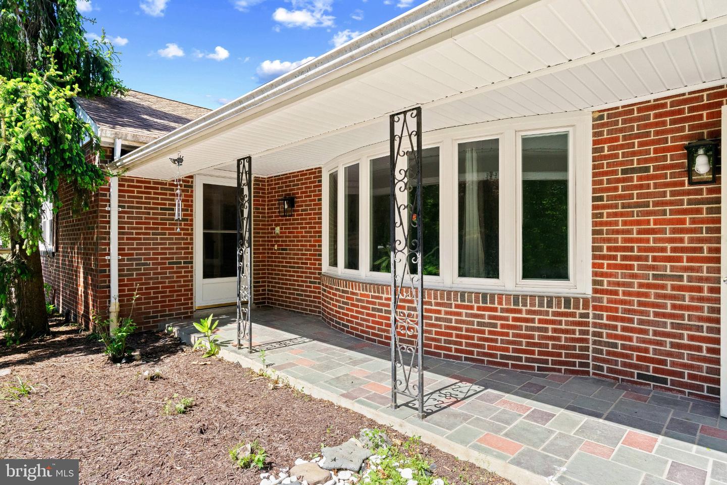 5422 Woodbine Road