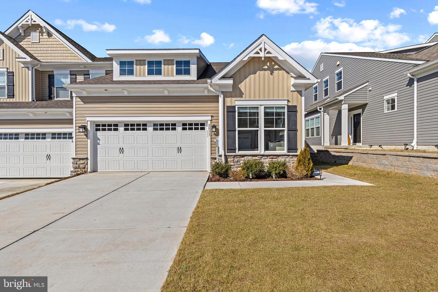 2833 Town View Circle, New Windsor