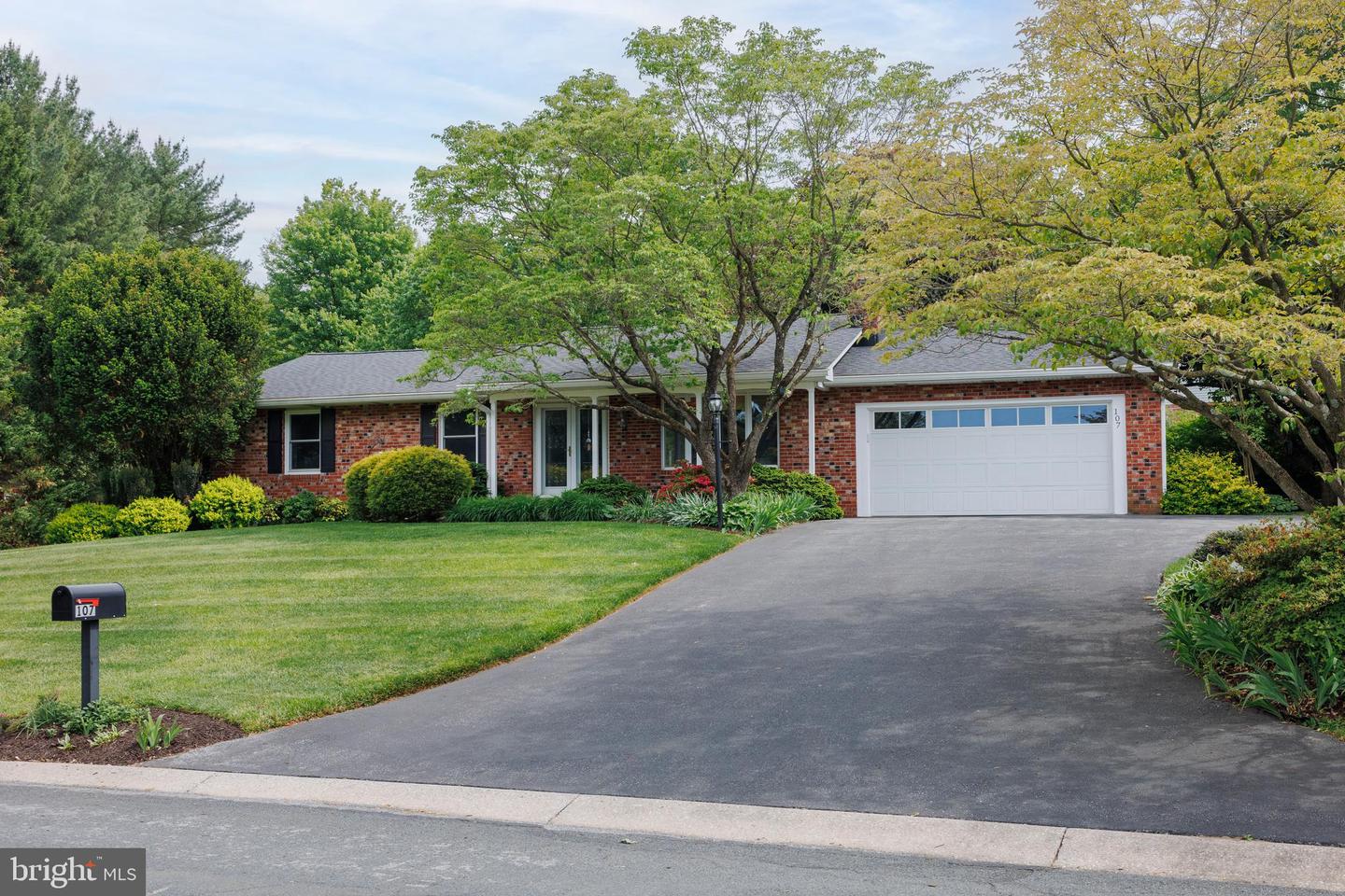 107 White Way, Sykesville
