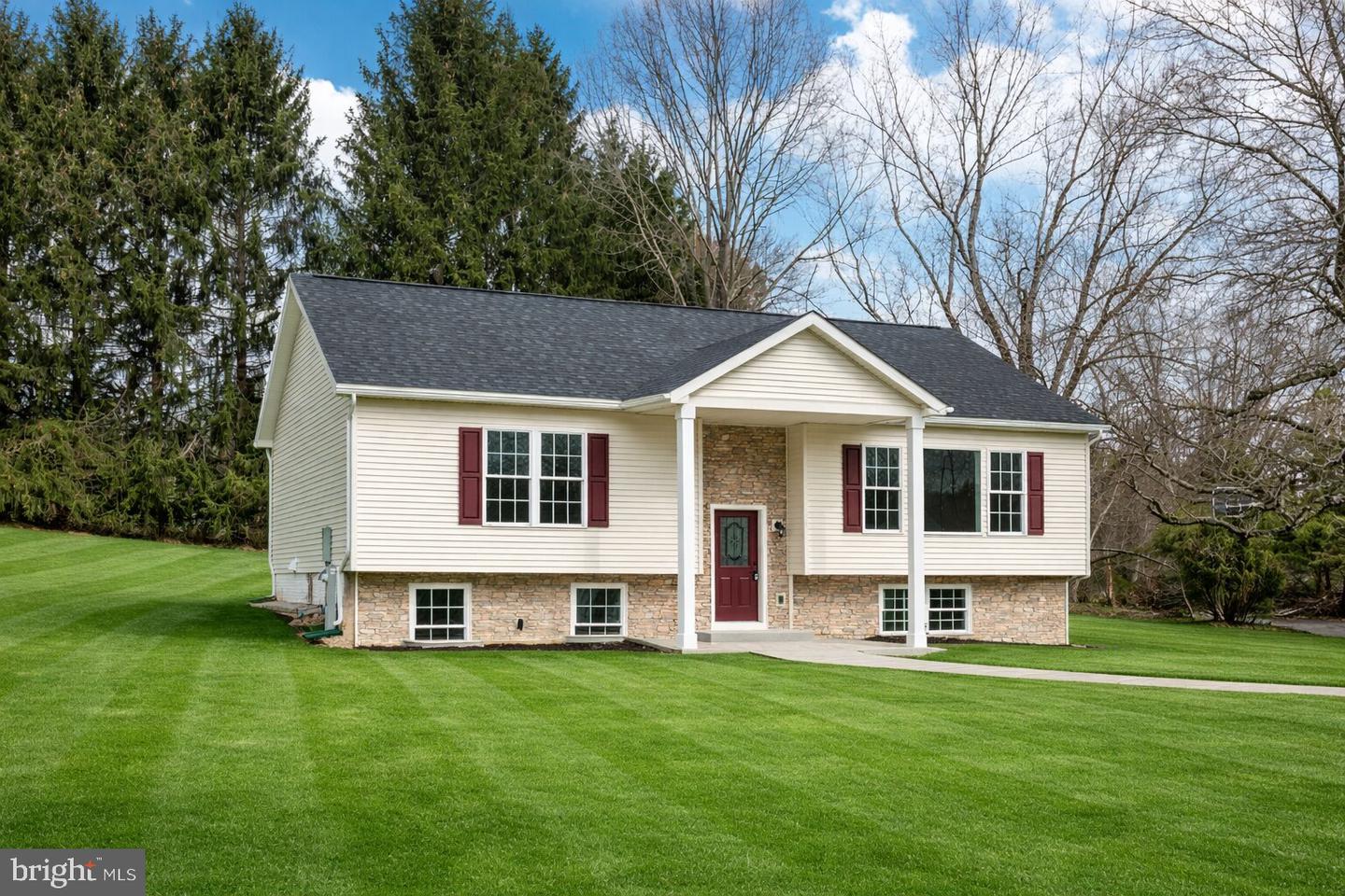 3406 View Ridge Circle, Manchester