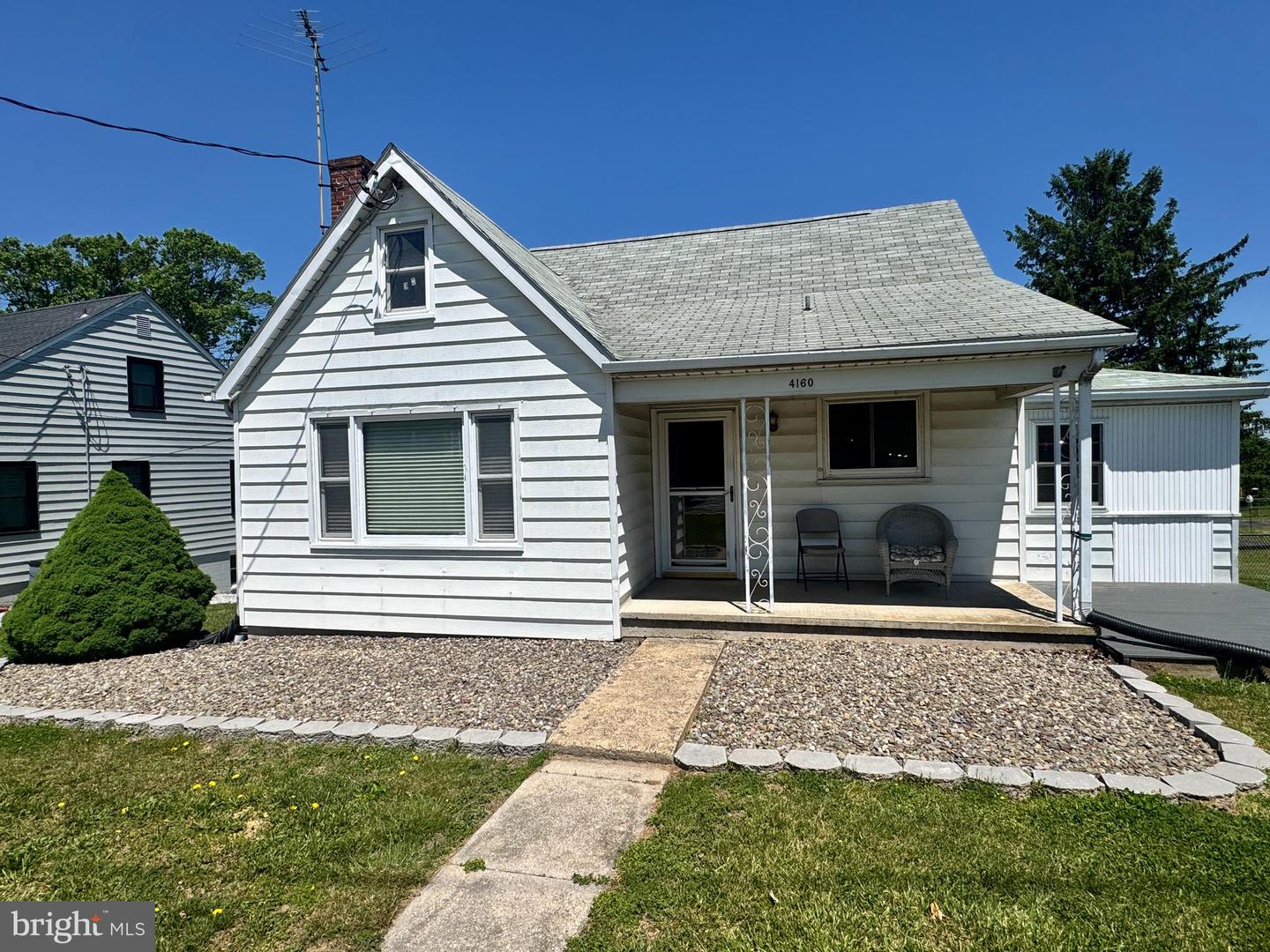 4160 Black Rock Road, Hampstead