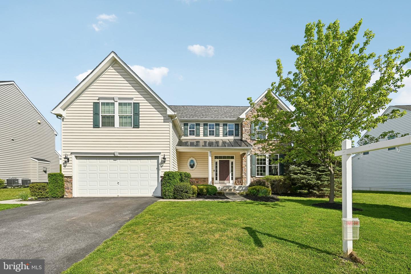 338 Meadow Creek Drive