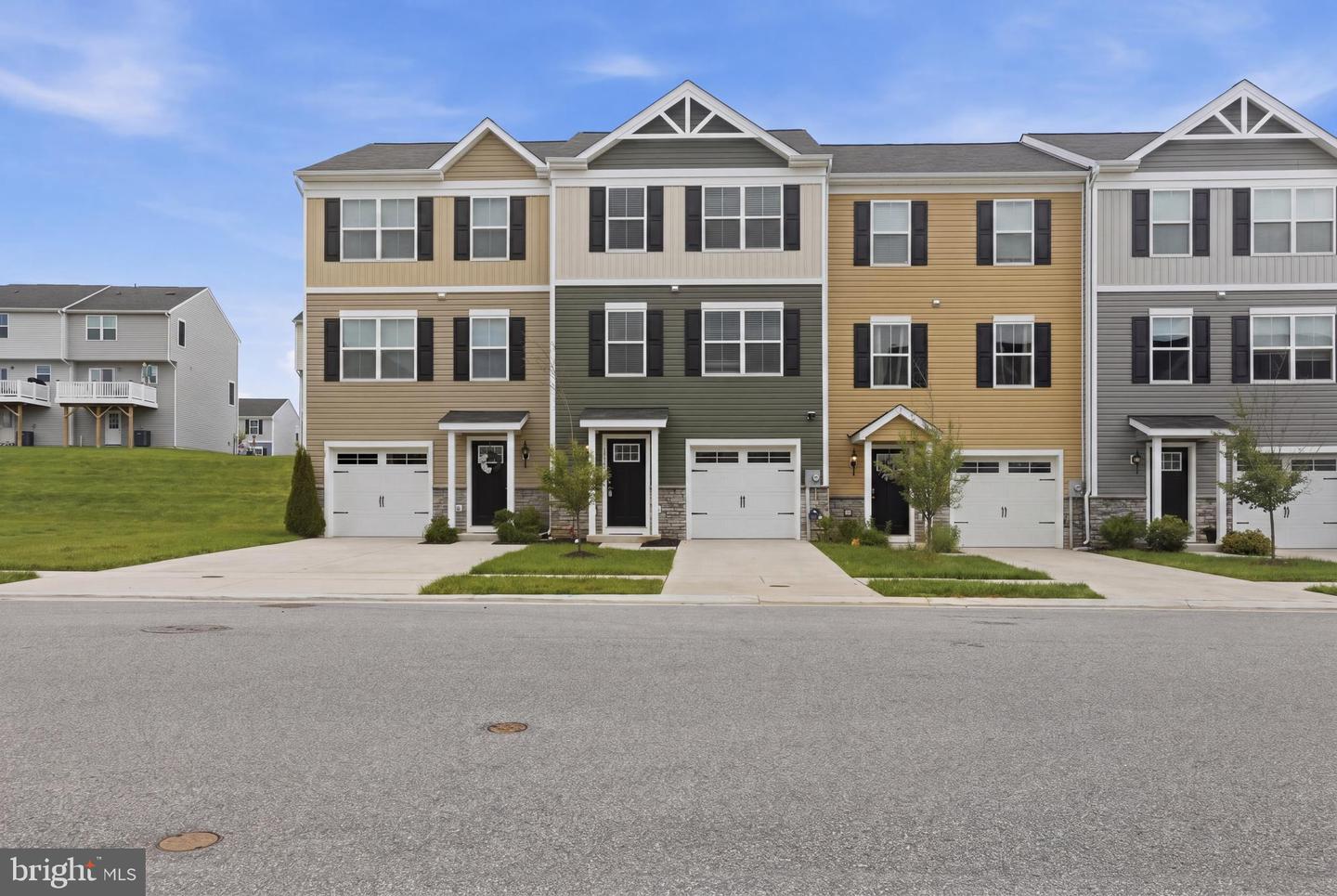 344 Crimson Avenue