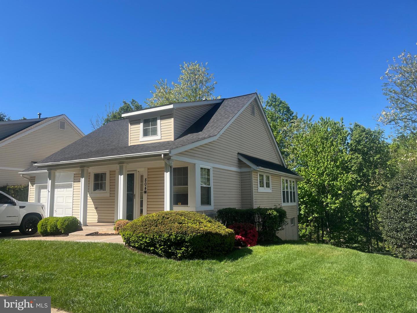 804 Merry Go Round Way, Mount Airy