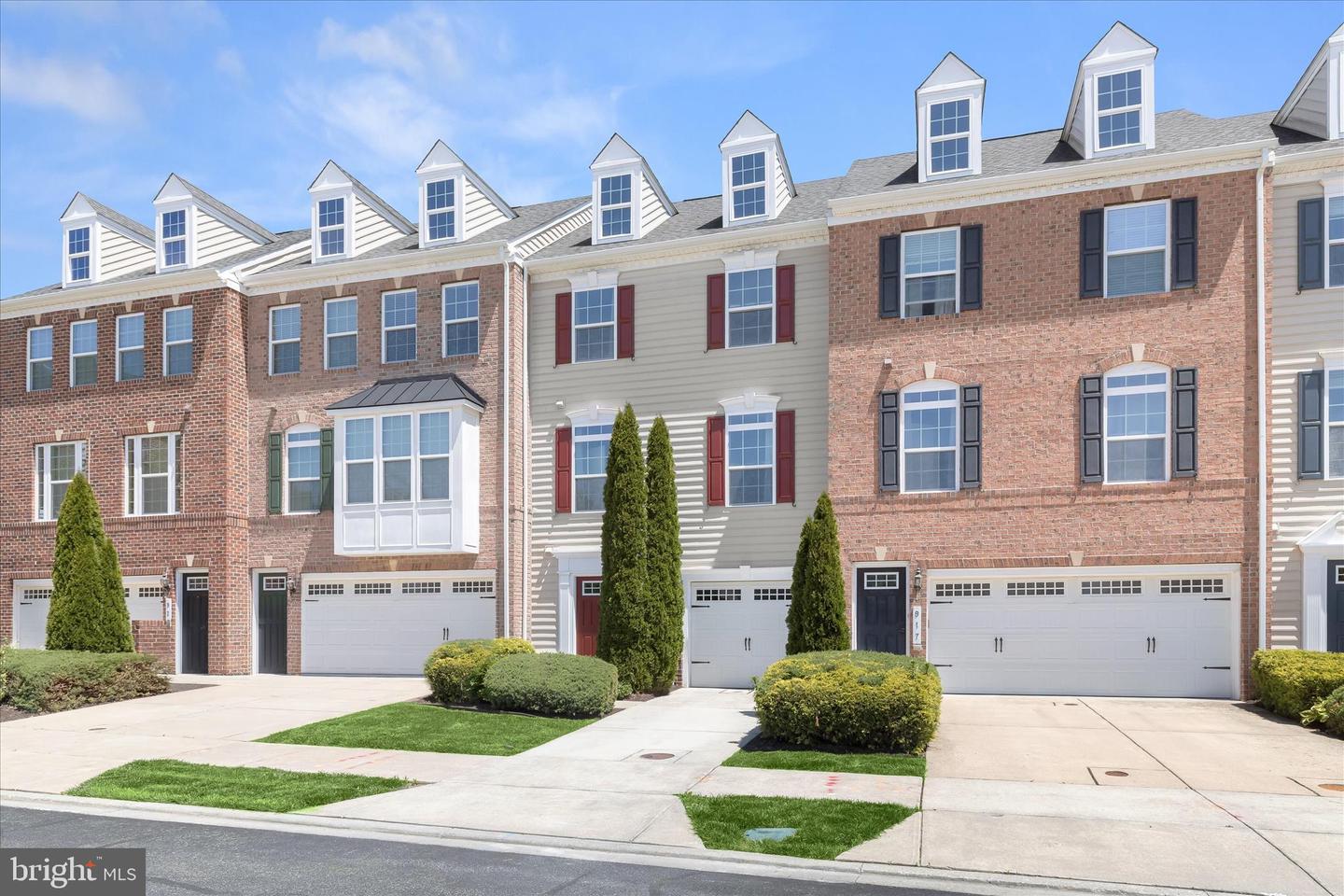 919 Magnolia Blossom Court, Sykesville