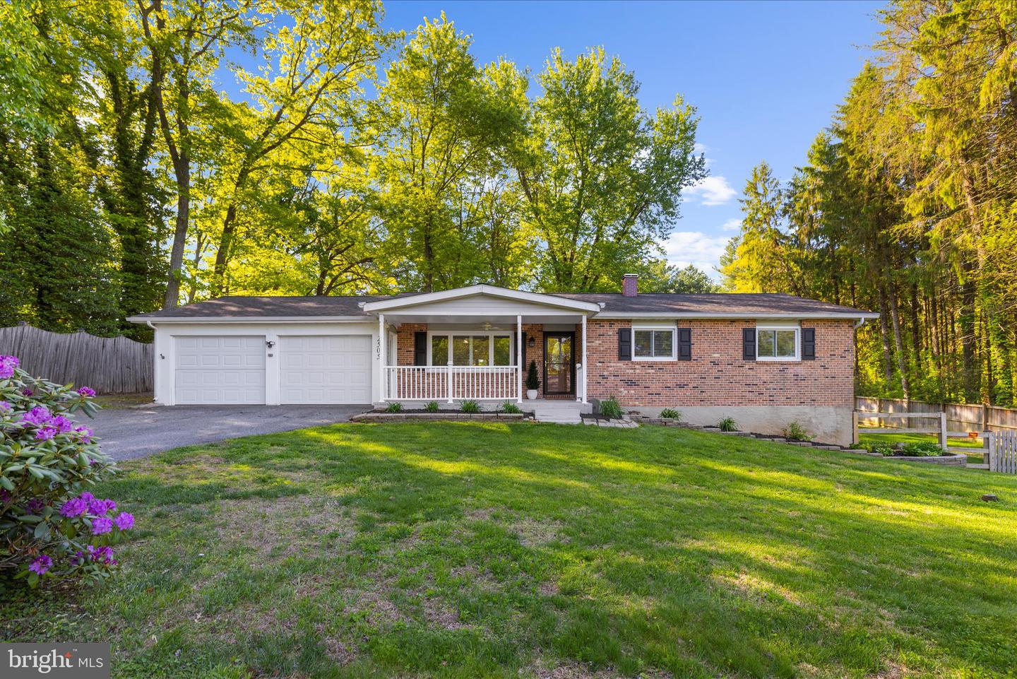 2505 Lewis Lane