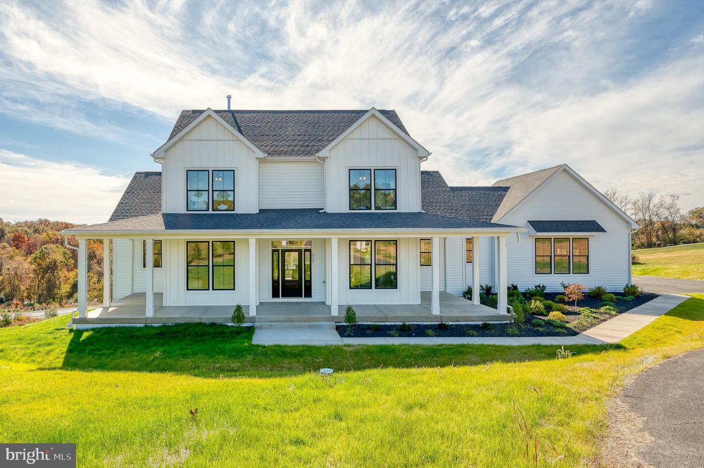 2527a Fourleaf Drive