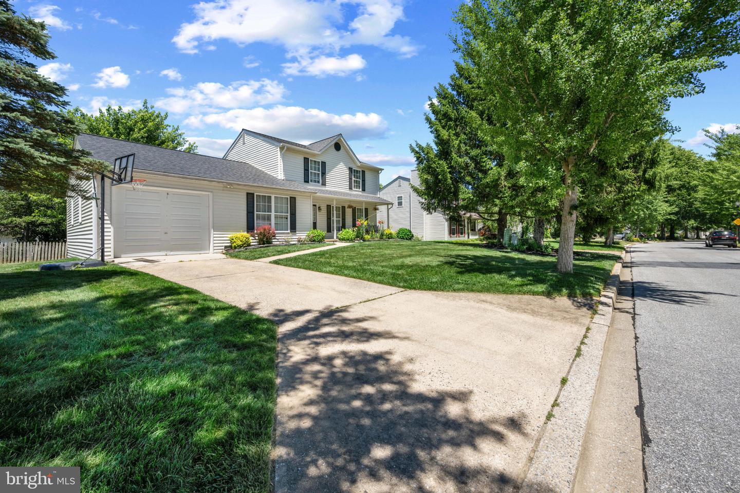 718 Spotters Ct