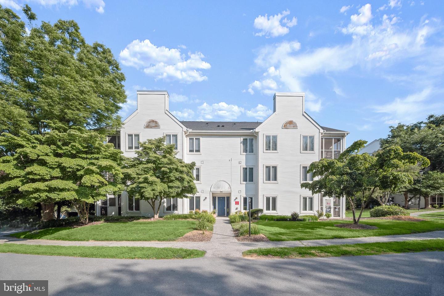 395 Kingsbury Way #c11