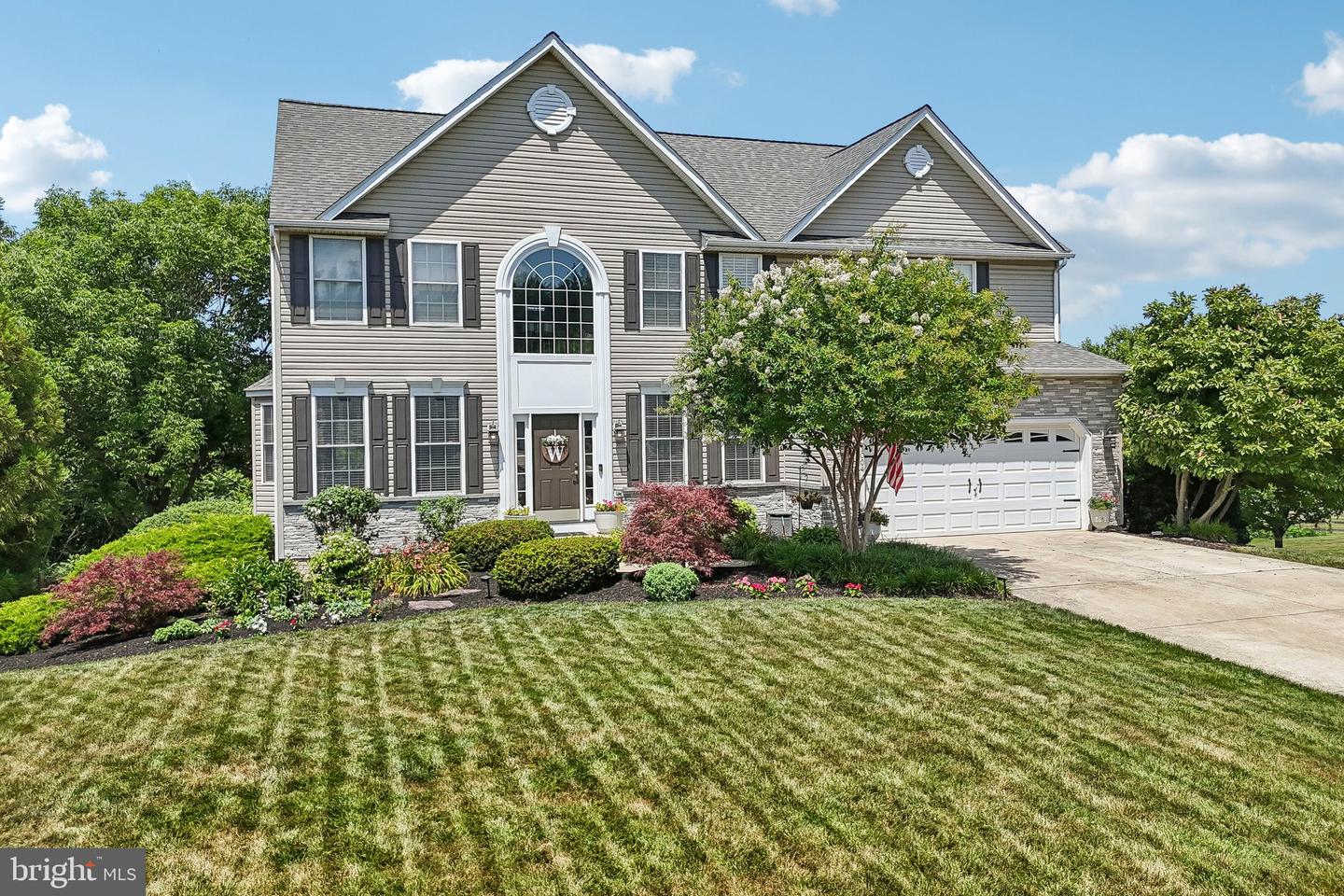 1004 Crimson Cloud Court