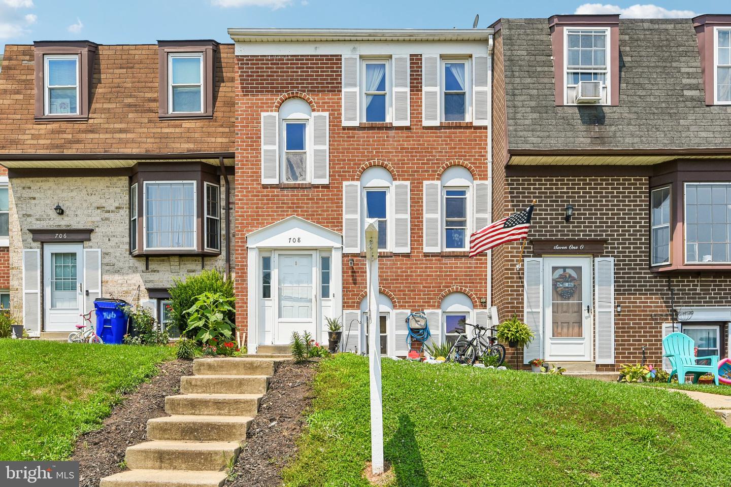 708 Robinwood Drive