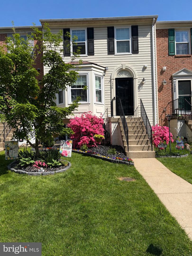 1306 Walkabout Court #67