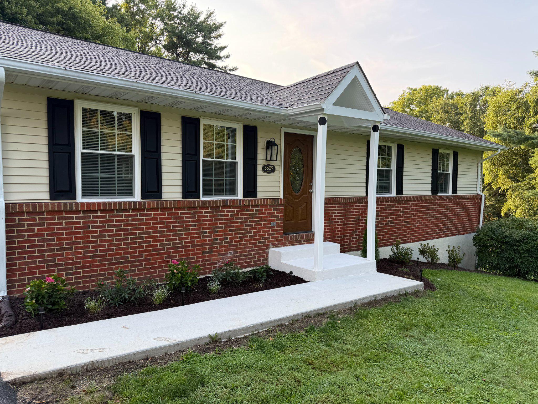 5609 Elele Court
