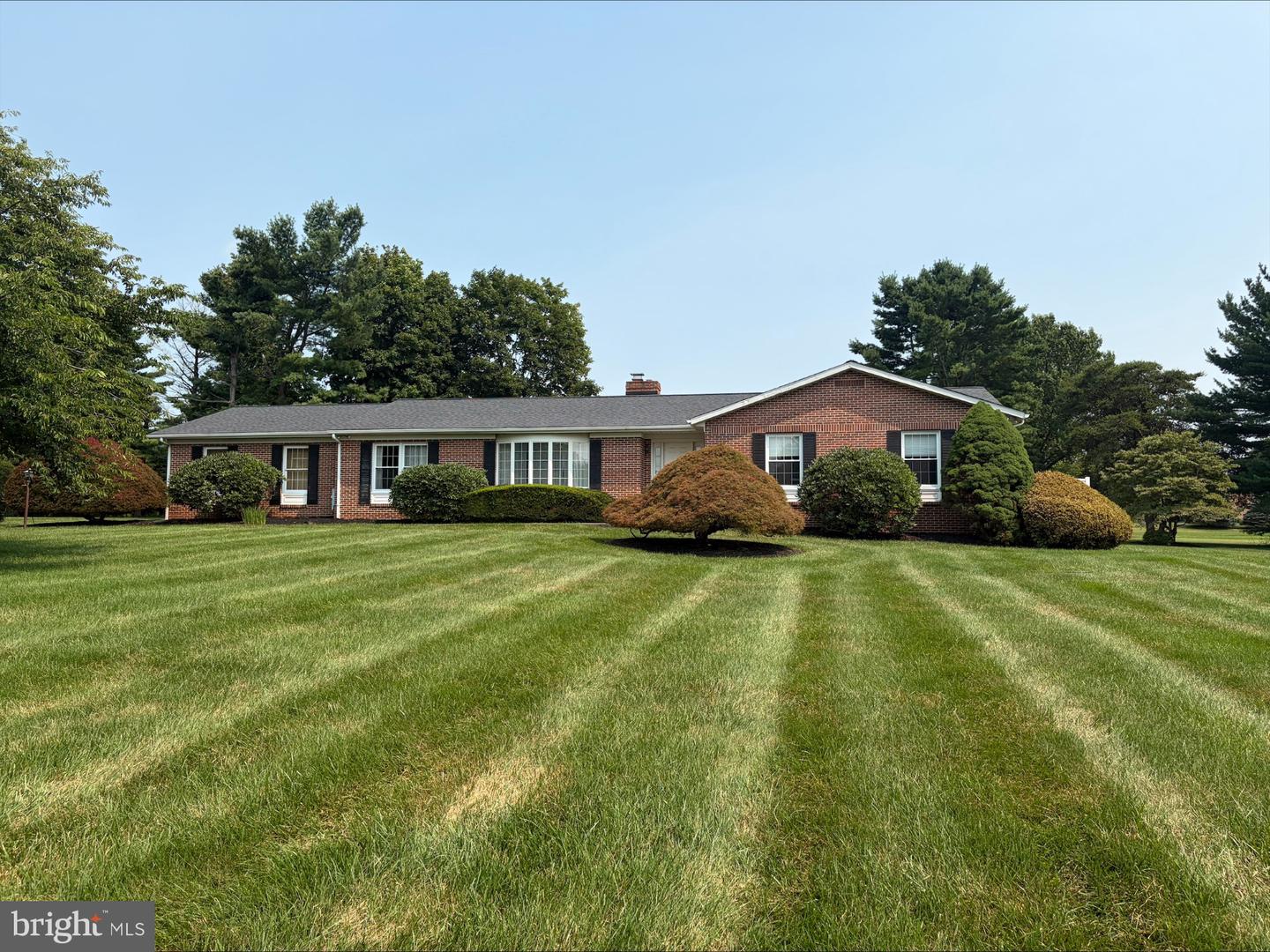 2215 Cherokee Drive