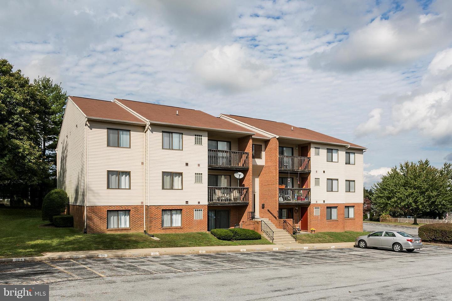 4240 Crystal Court #3c