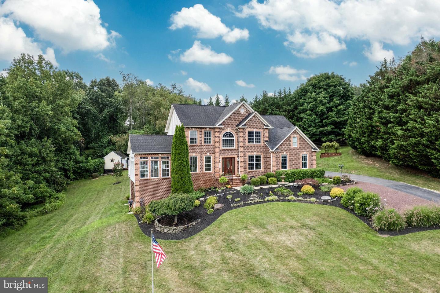 659 Downhill Drive