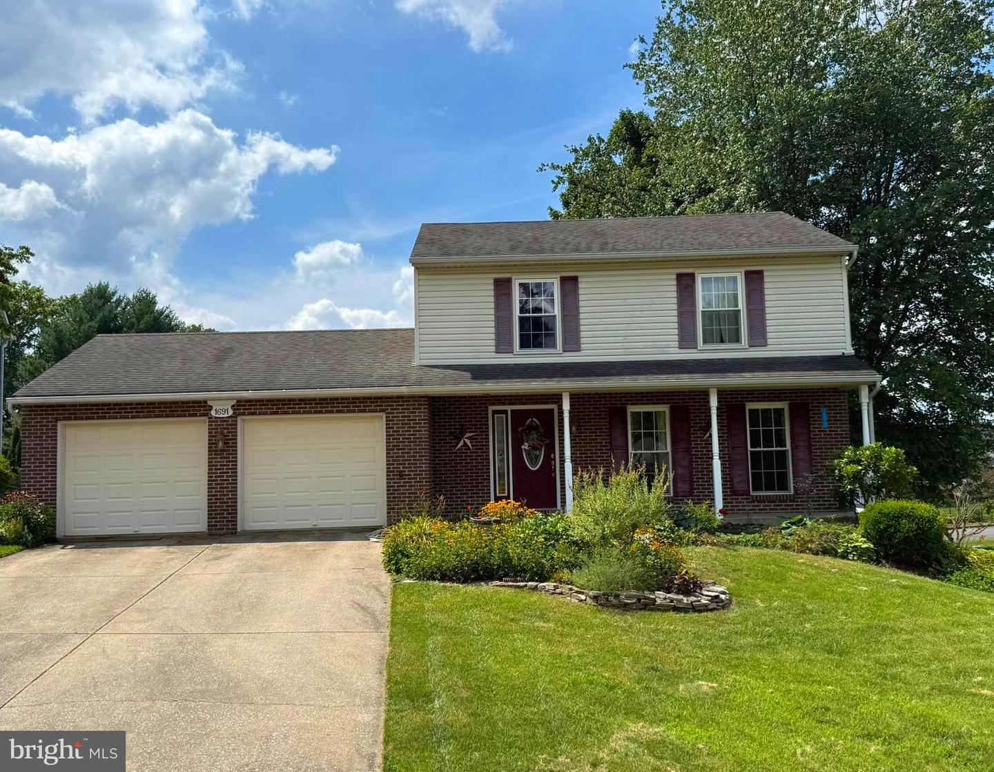 1691 Brimfield Circle