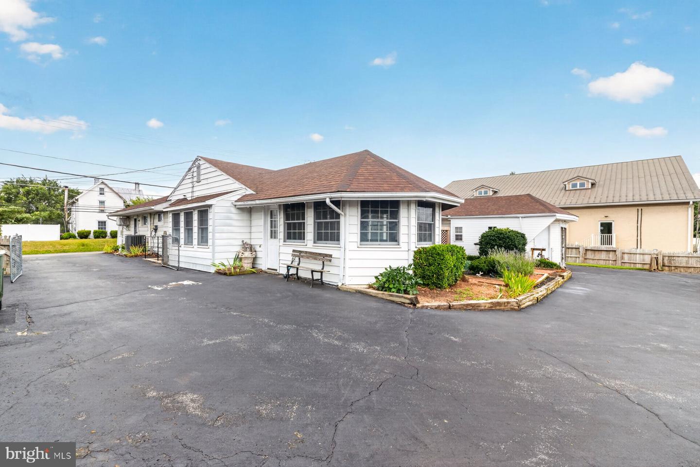 4316 Black Rock Road, Hampstead