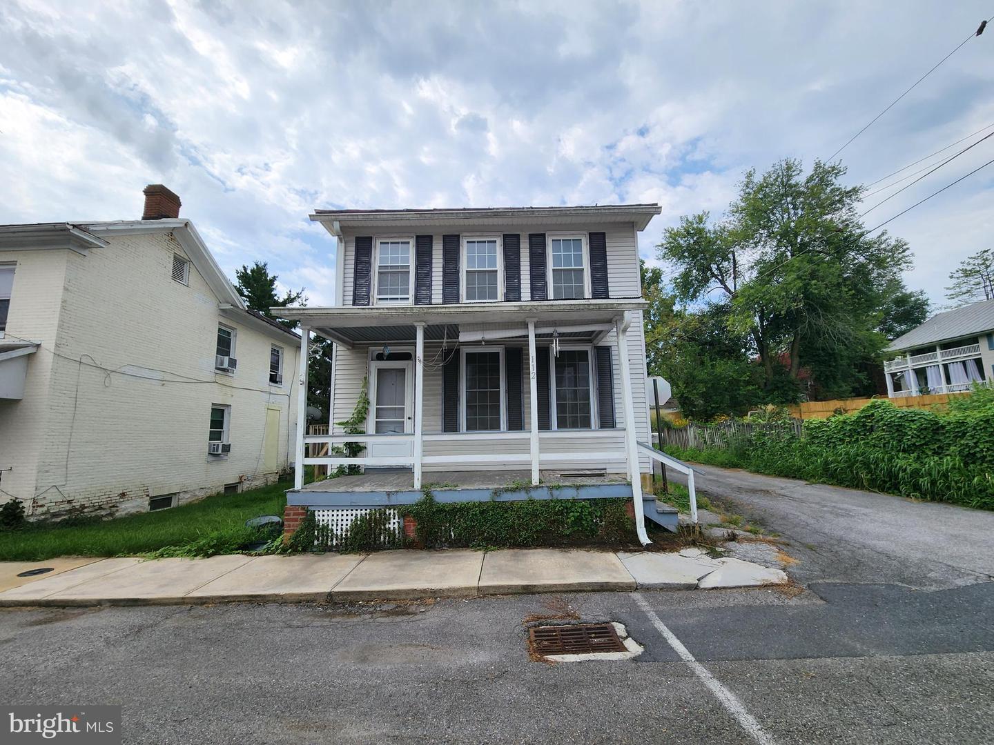 112 E Broadway Street