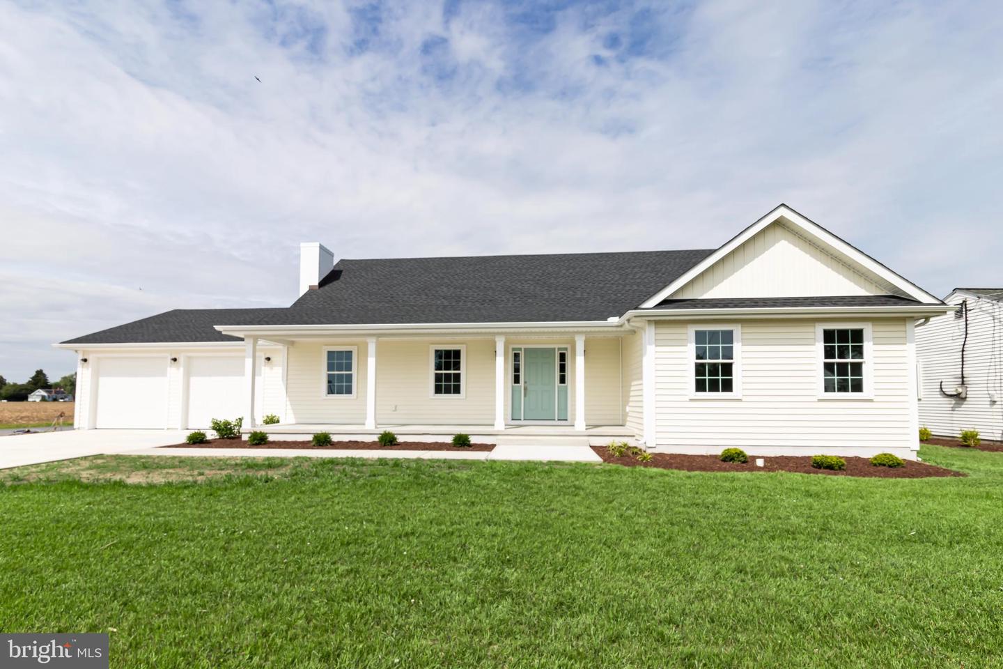 405 Collins Avenue, Hurlock