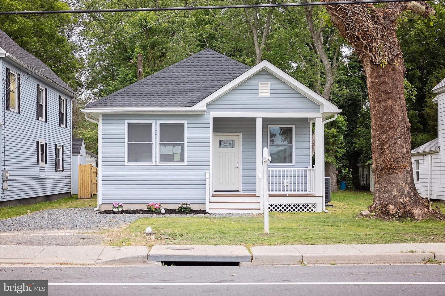 1207 Race Street, Cambridge
