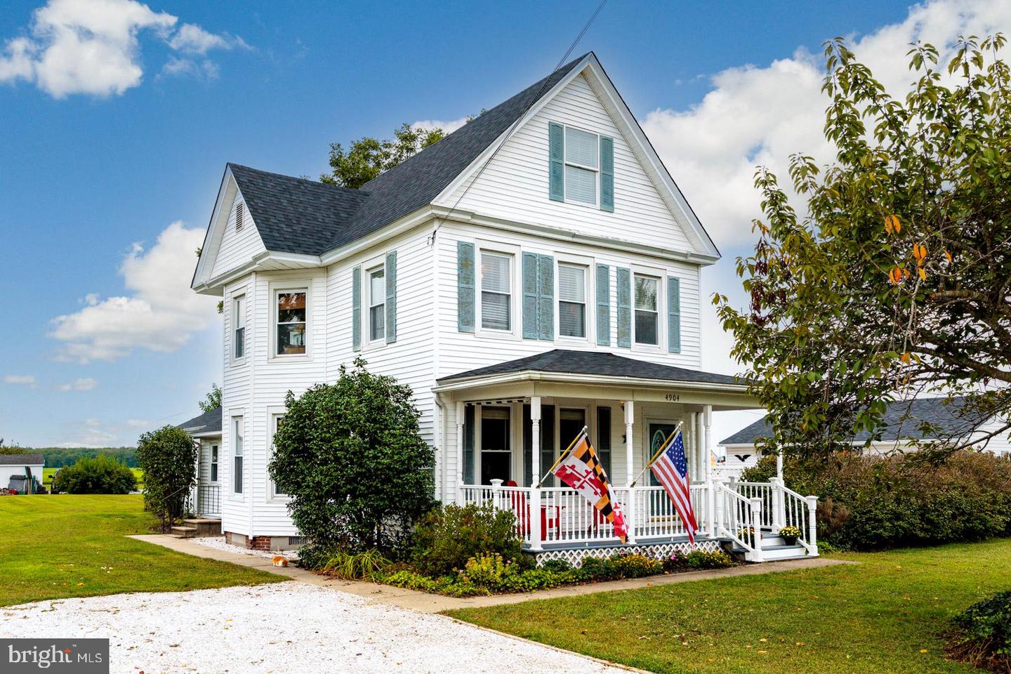4904 Ravenwood Road