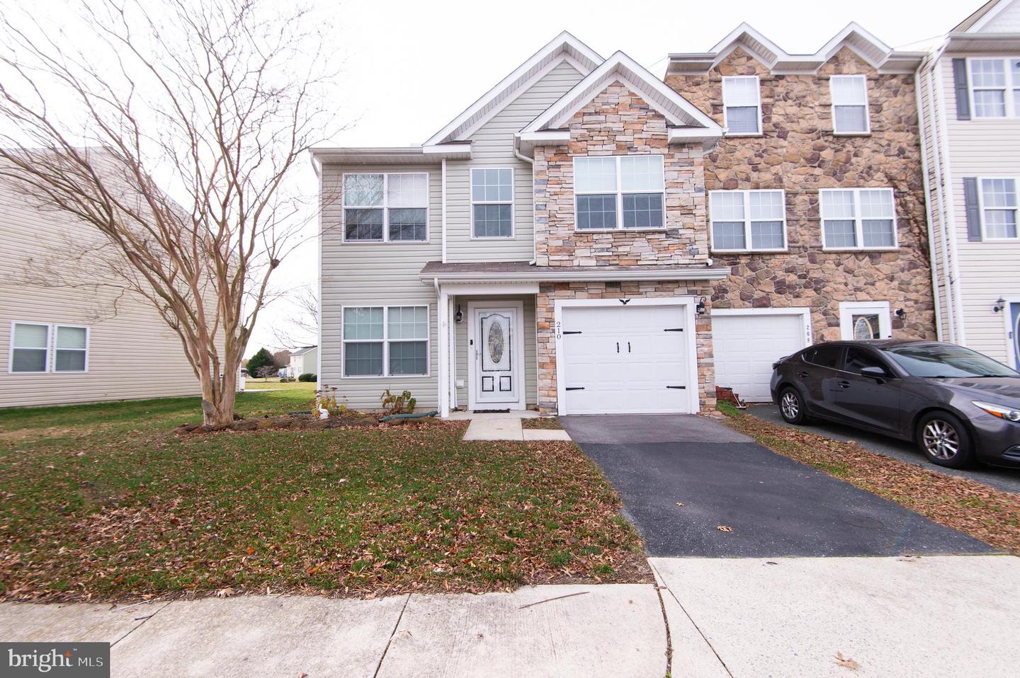 210 Wood Duck Drive, Cambridge