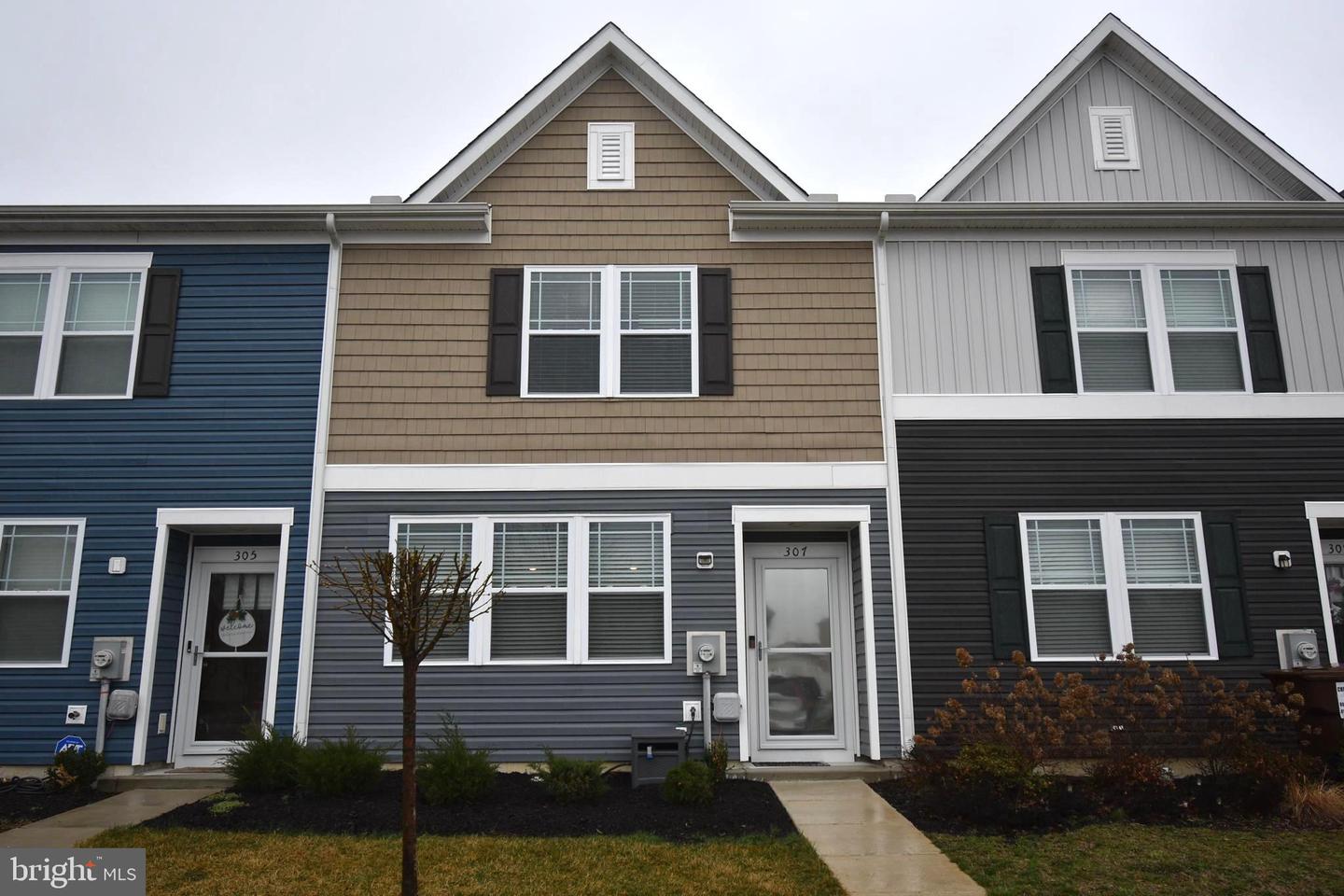 307 Wood Duck Drive, Cambridge