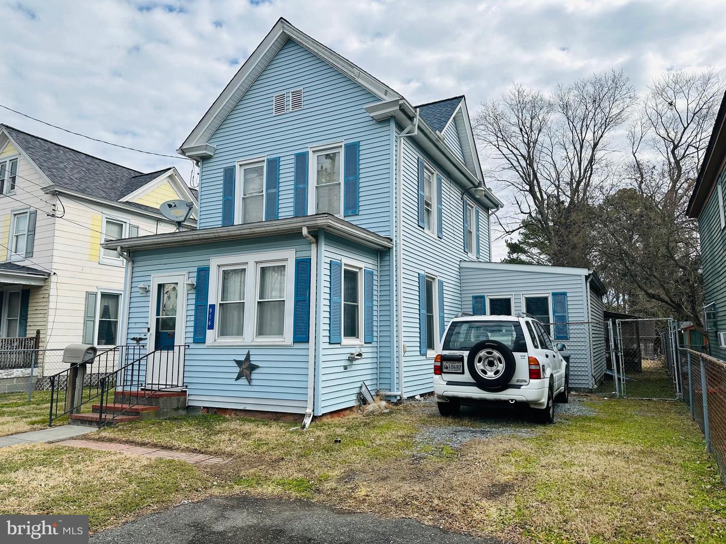 916 Race Street, Cambridge