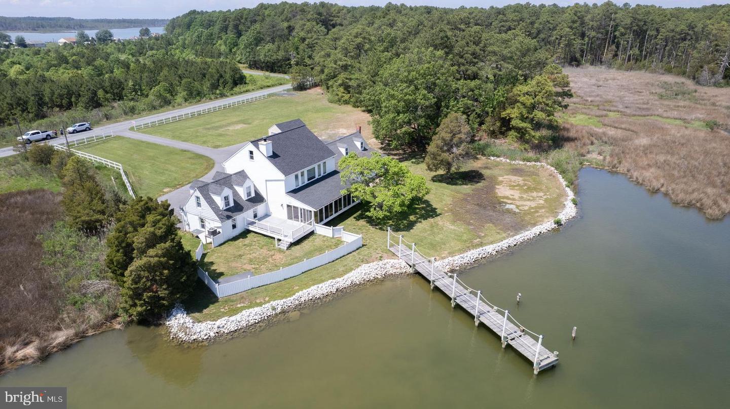 5511 Casson Neck Road, Cambridge