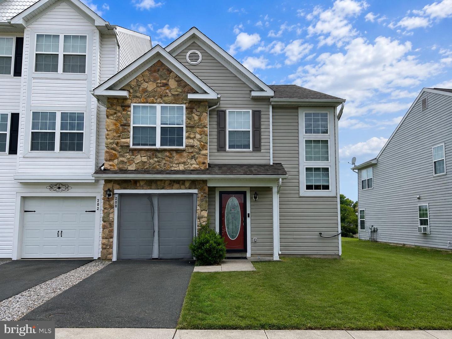 200 Wood Duck Dr