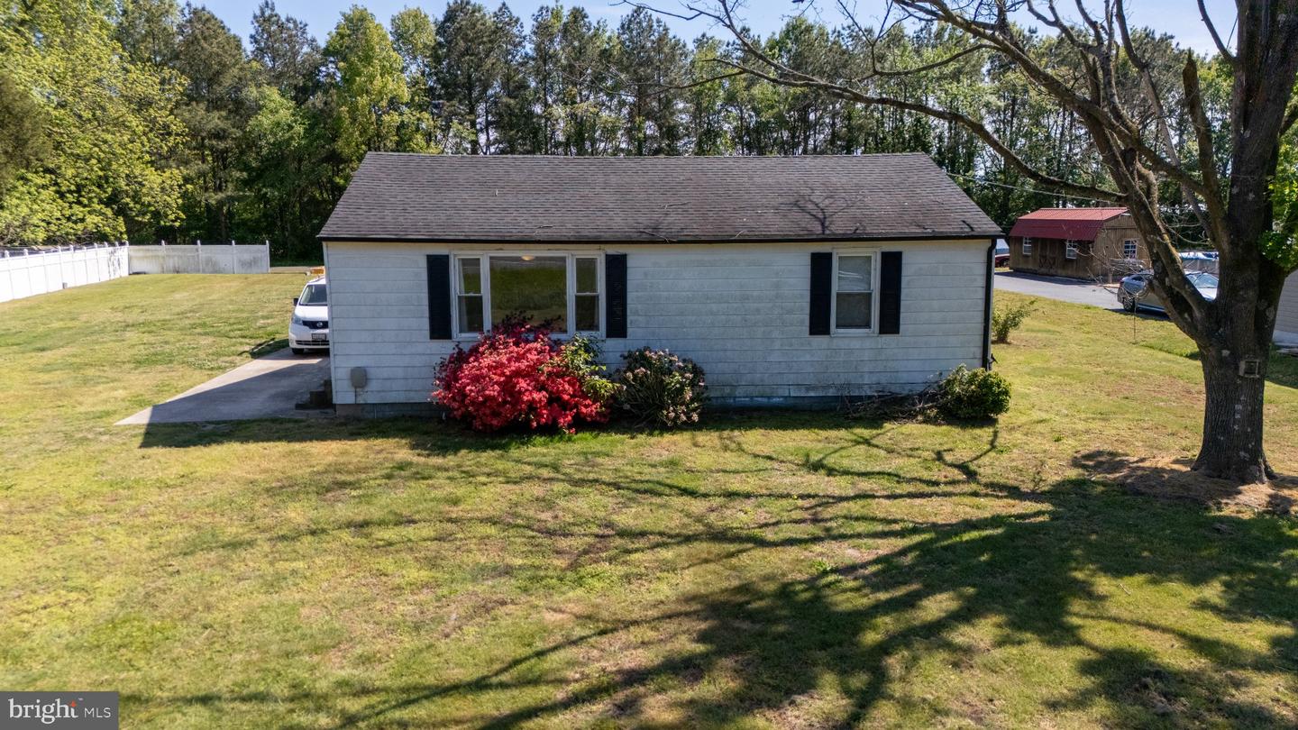 3544 Chateau Dr
