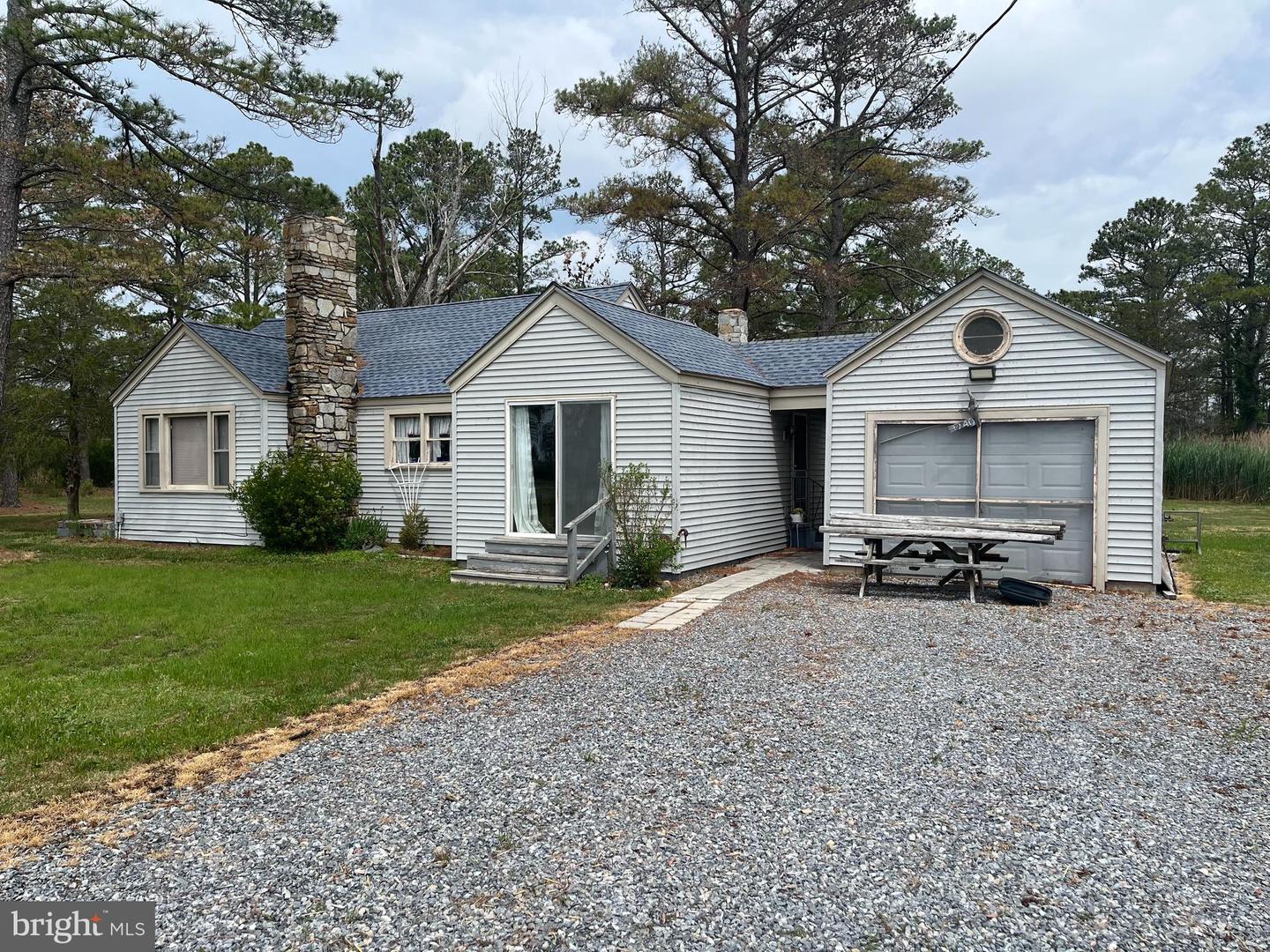 3240 Robbins Road, Crapo