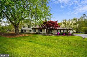 5547 N Annapolis Drive, Mount Airy