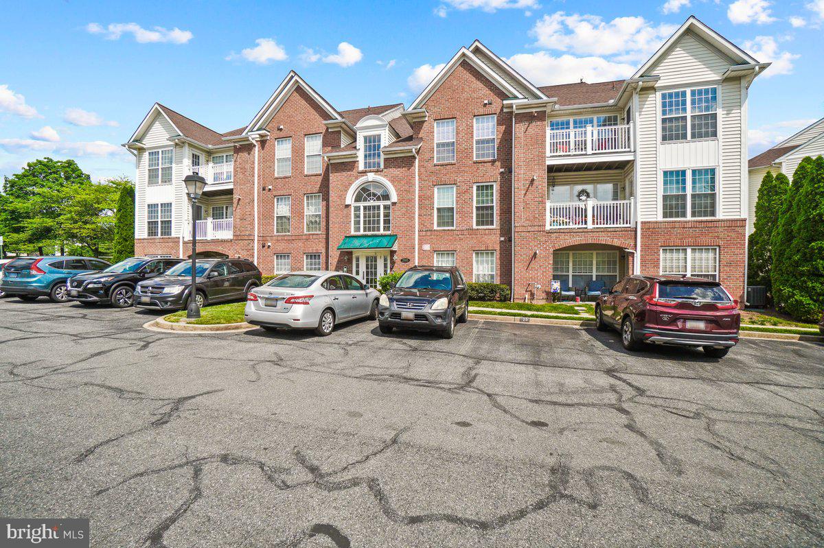 2505 Coach House Way #1a, Frederick