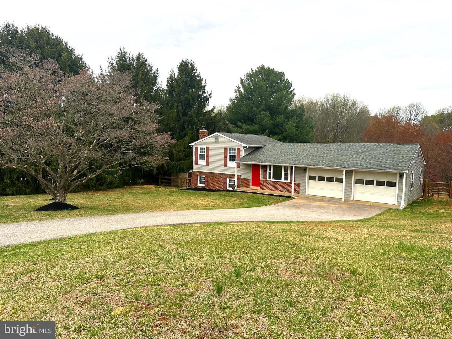 11376 Canary Drive, Ijamsville