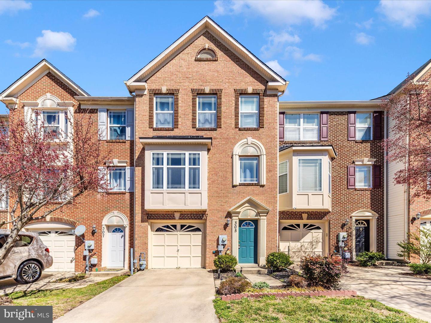 305 Willowglen, Mount Airy