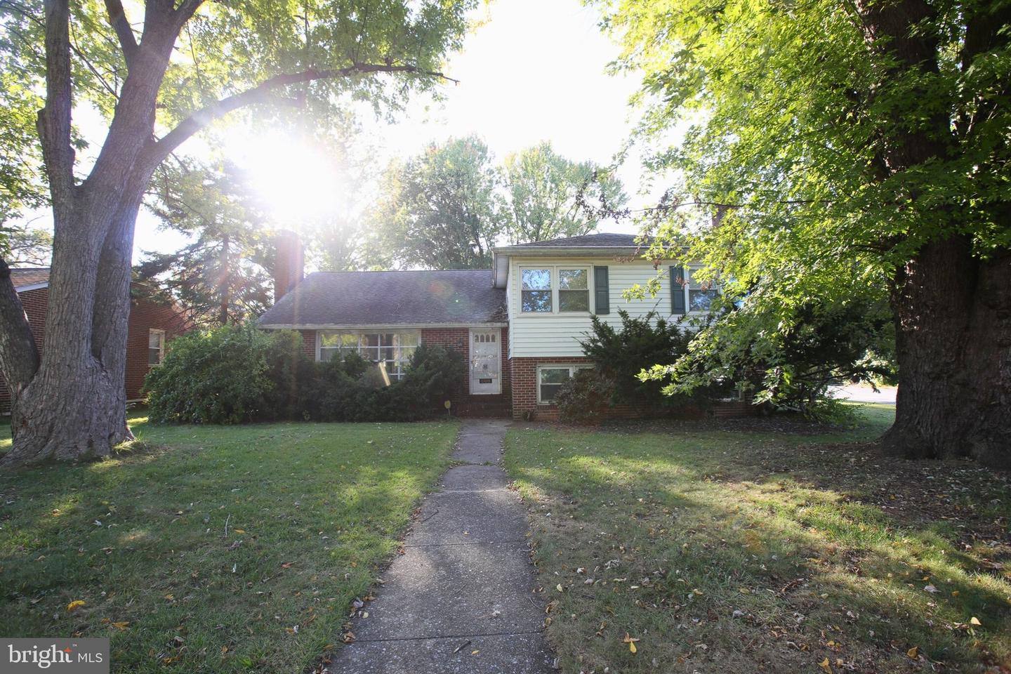 608 Taney Avenue, Frederick