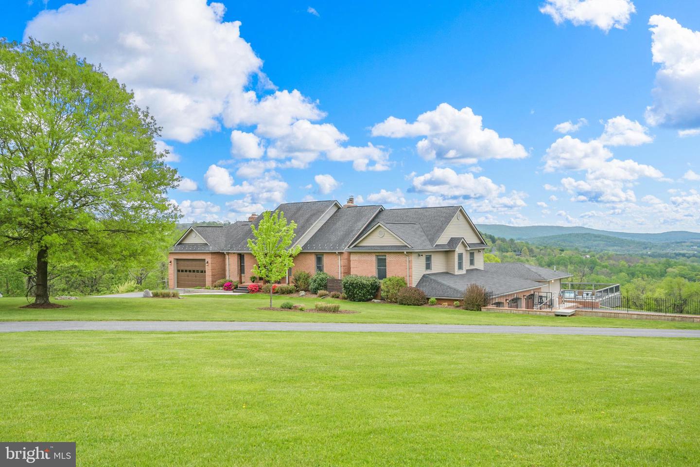 2494 Scravel Road, Myersville