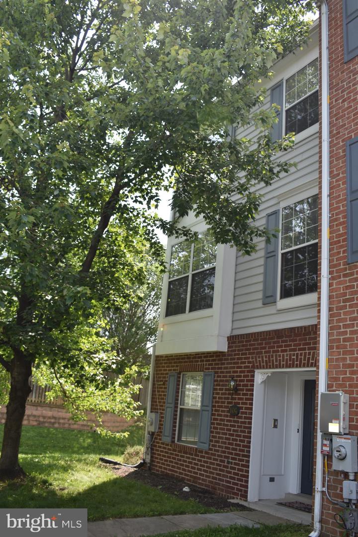 104 Rock Creek Court, Frederick