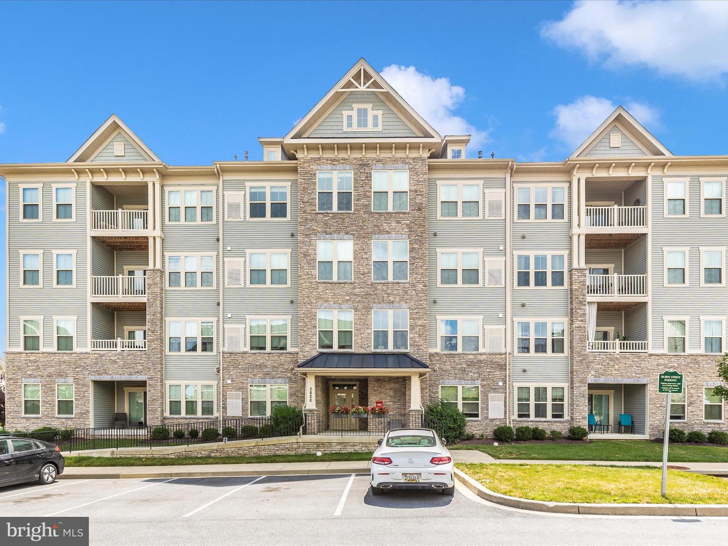 5820 Burin Street #401, New Market