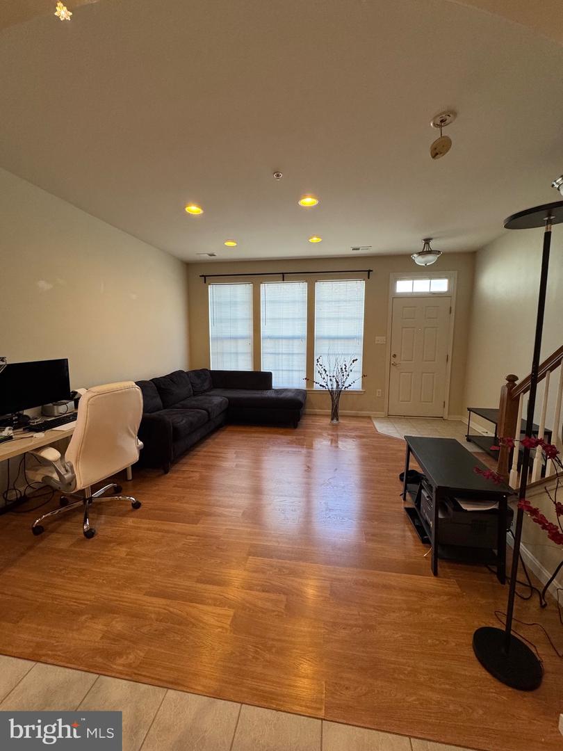 1814 Poolside Lane #34a