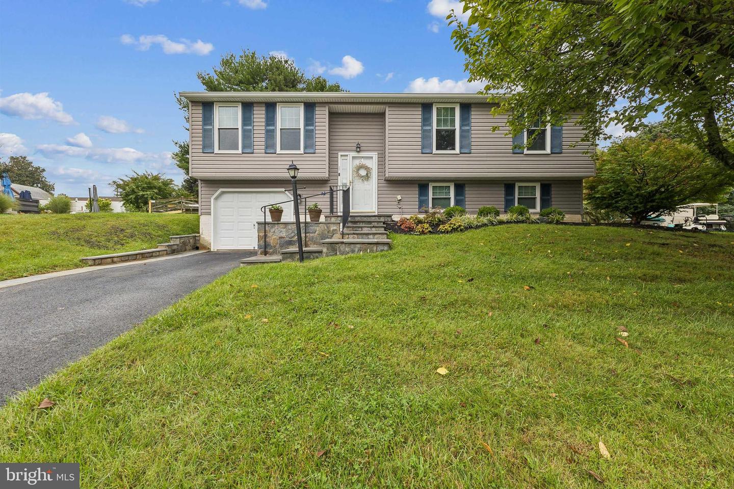 105 Albany Avenue E, Walkersville