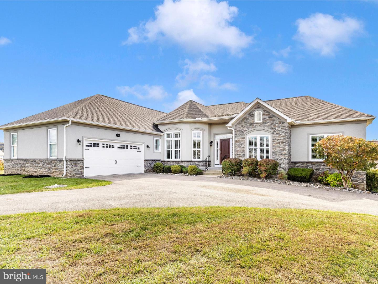 11 Gladhill Drive, Middletown
