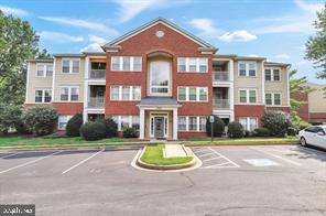 2402 Dominion Drive #1b, Frederick