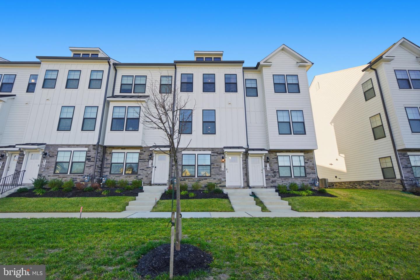 715 Courier Lane, Frederick