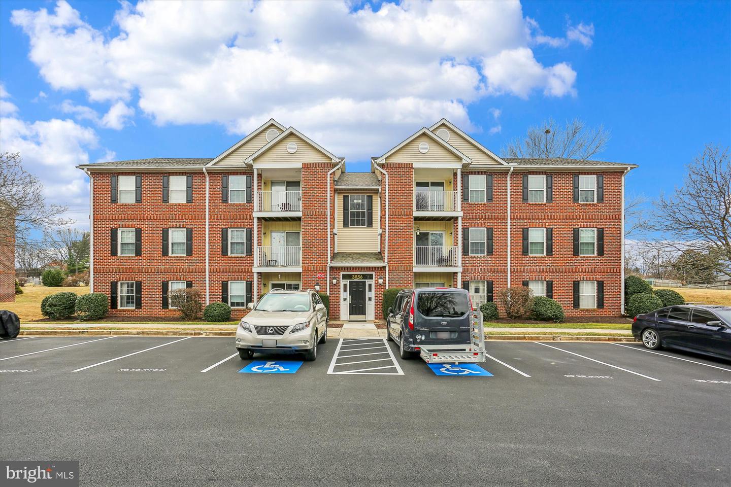 3856 Shadywood Drive #3b, Jefferson